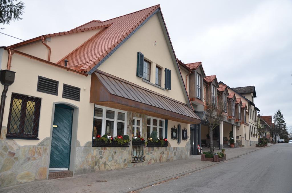 Hotel- Restaurant Poststuben Bensheim Eksteriør billede